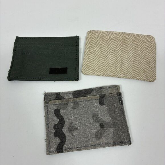 TO THE MARKET 3 Camouflage Camo Slim Card Holder Wallet NEW * Dirty Spots - Picture 1 of 4